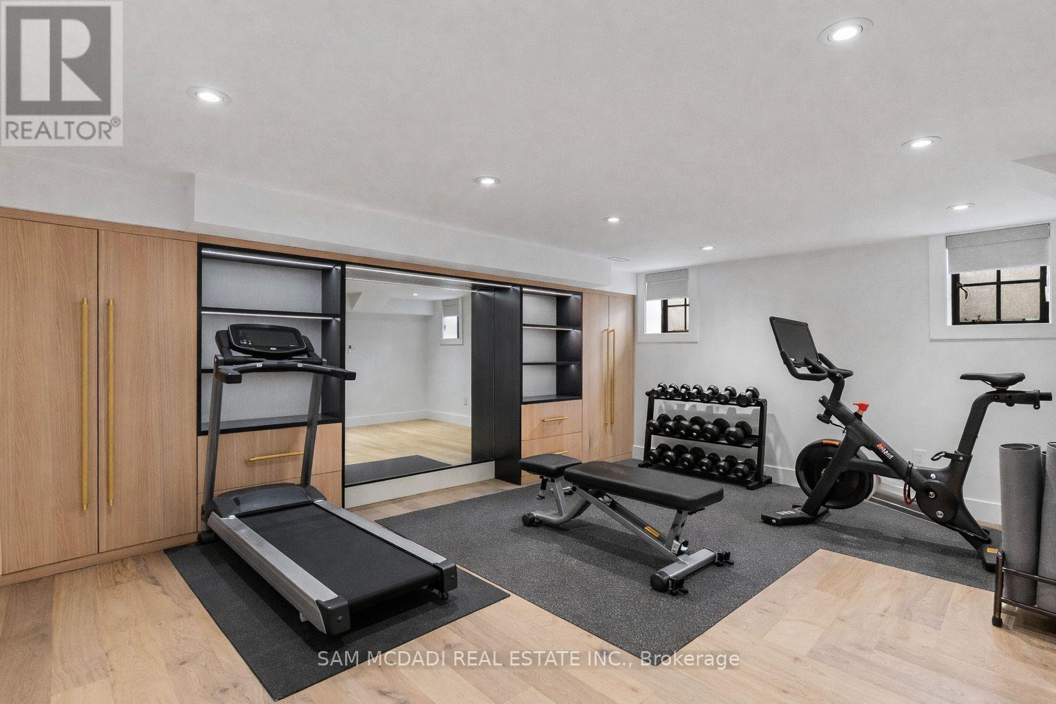 977 Unsworth Avenue, Burlington, Ontario  L7T 1R2 - Photo 43 - W12987642