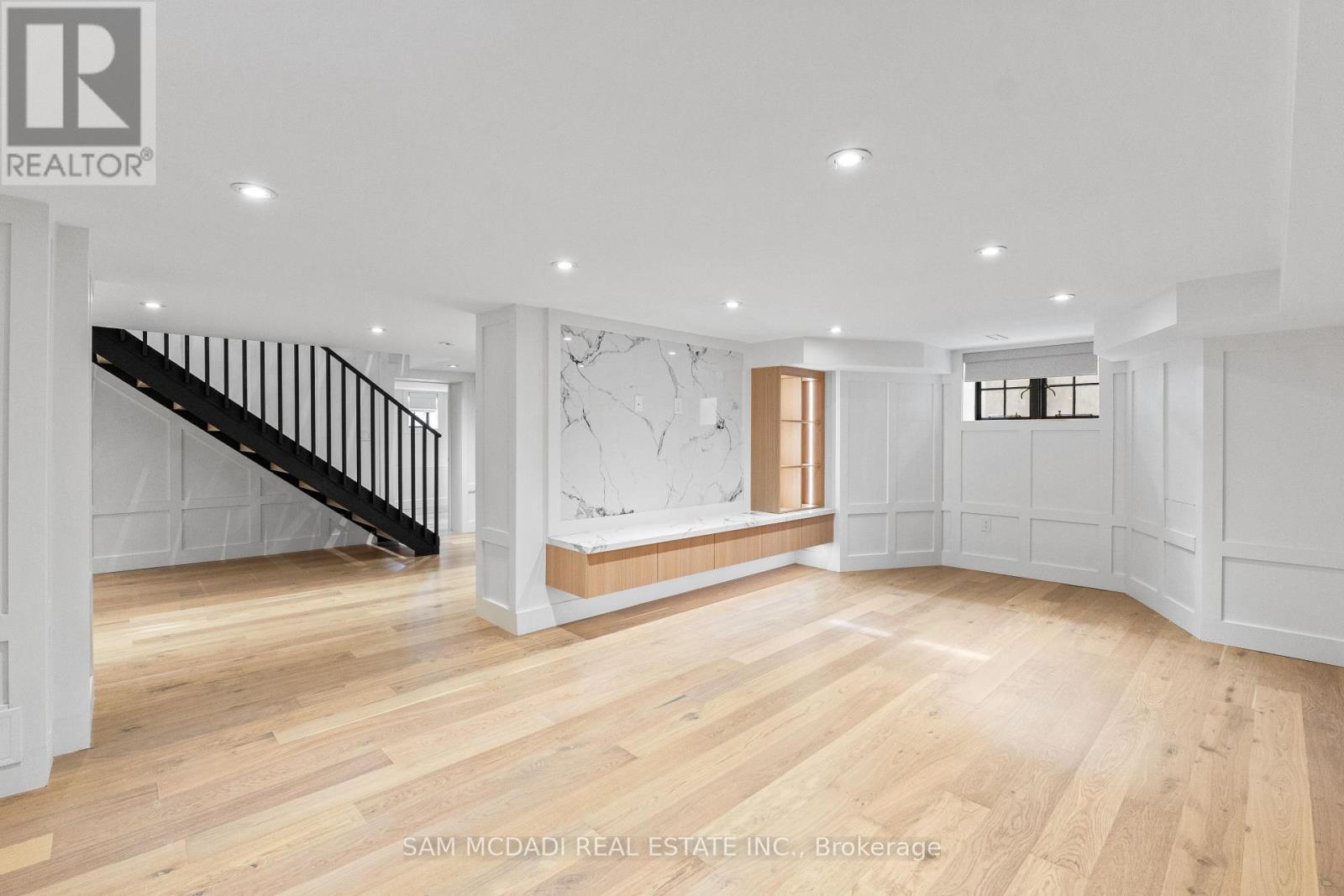 977 Unsworth Avenue, Burlington, Ontario  L7T 1R2 - Photo 44 - W12987642