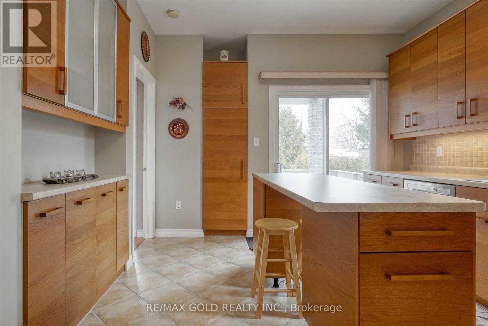 A-238 Woodhaven Road, Kitchener, Ontario  N2C 1V5 - Photo 7 - X12987638