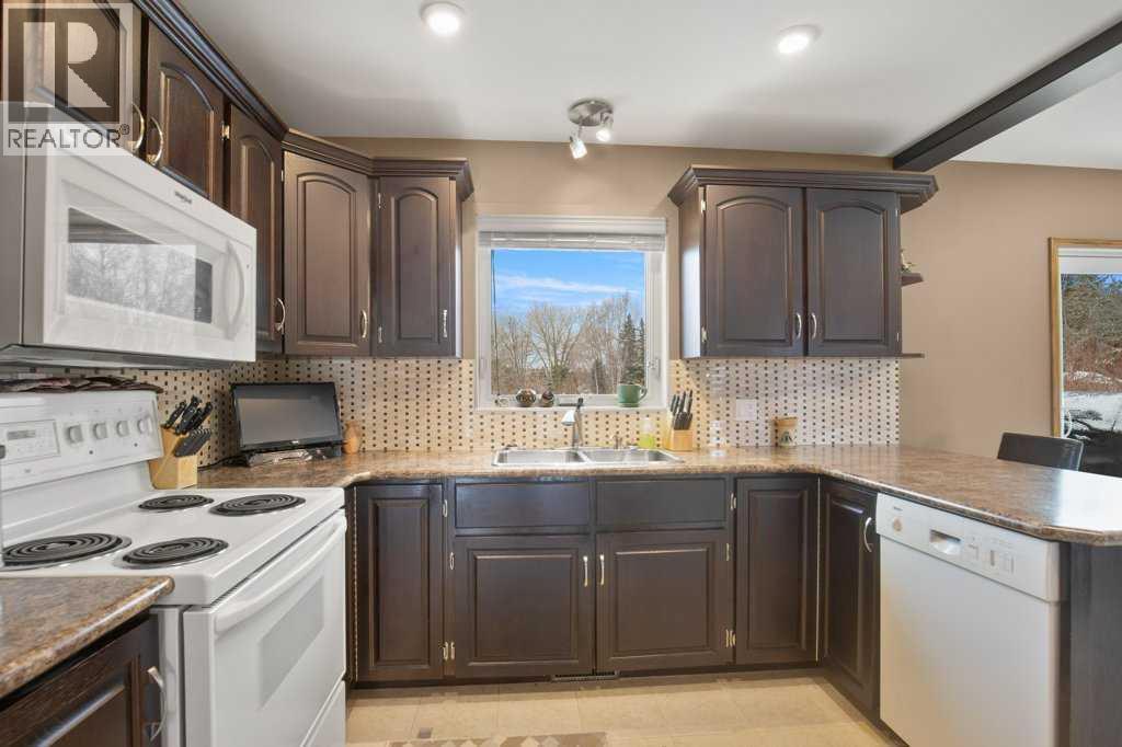 45 Ravenscrag Crescent, Norglenwold, Alberta  T4S 1S5 - Photo 27 - A2298997