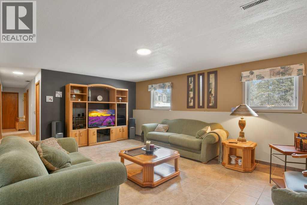 45 Ravenscrag Crescent, Norglenwold, Alberta  T4S 1S5 - Photo 36 - A2298997