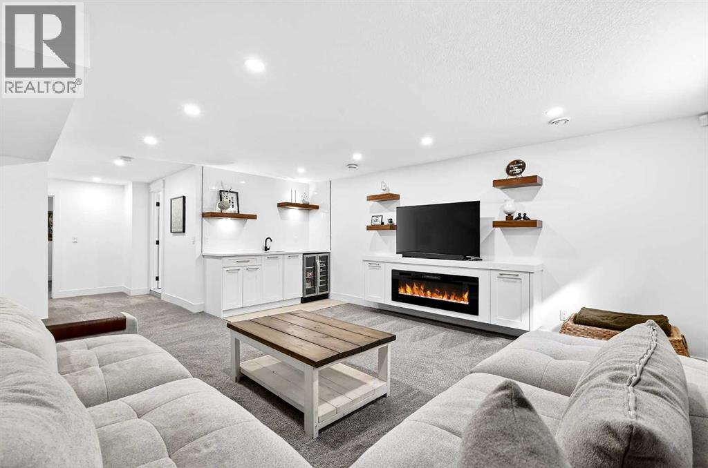 6323 Crowchild Trail SW, Calgary, Alberta  T3E 5R6 - Photo 32 - A2297839