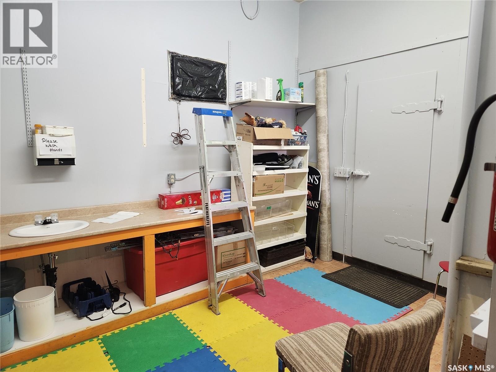 705 Main Street, Zenon Park, Saskatchewan  S0E 1W0 - Photo 31 - SK032689