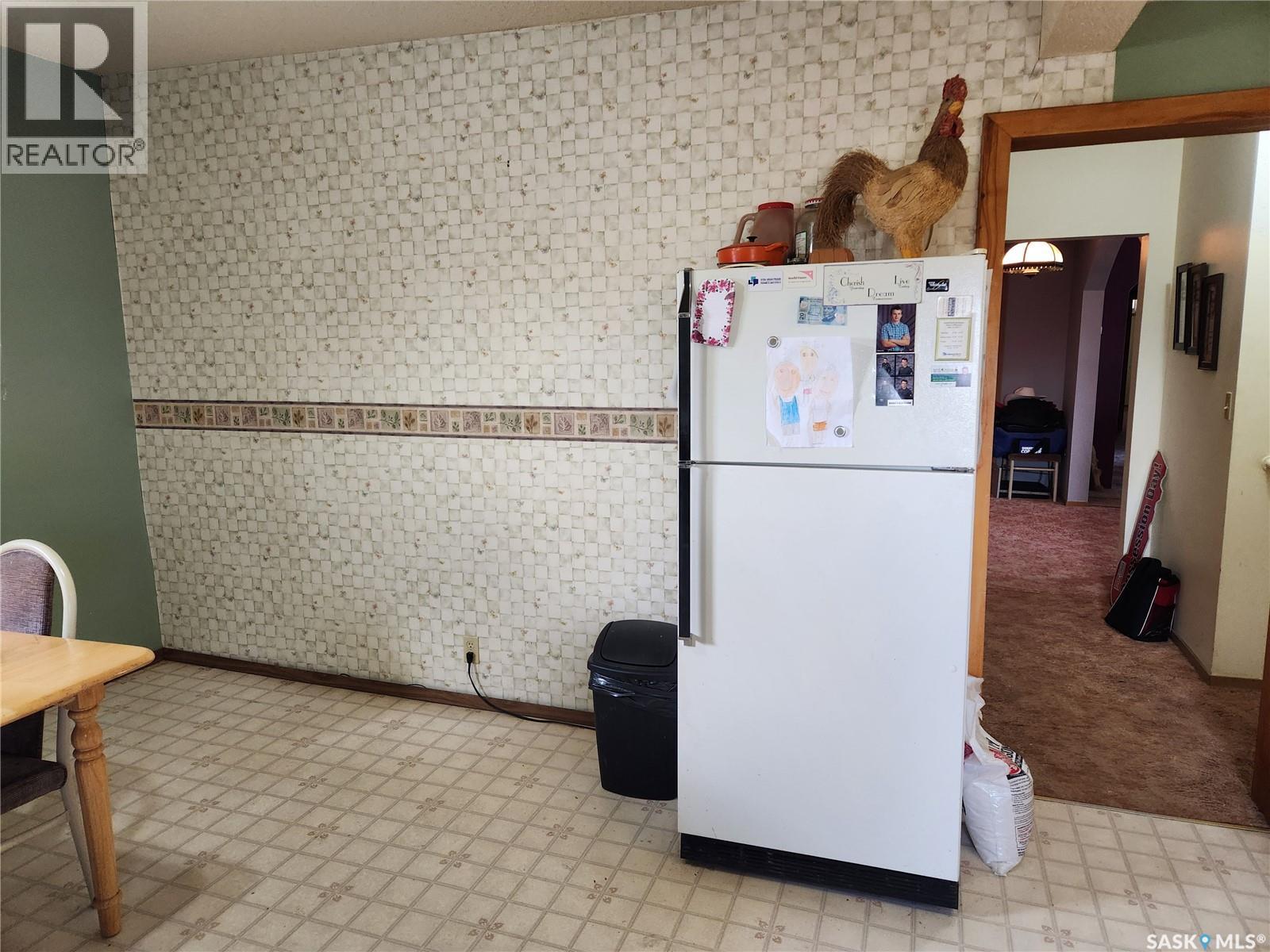 705 Main Street, Zenon Park, Saskatchewan  S0E 1W0 - Photo 6 - SK032689