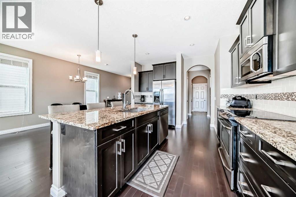 46 Nolanfield Road NW, Calgary, Alberta  T3R 0N1 - Photo 5 - A2300980