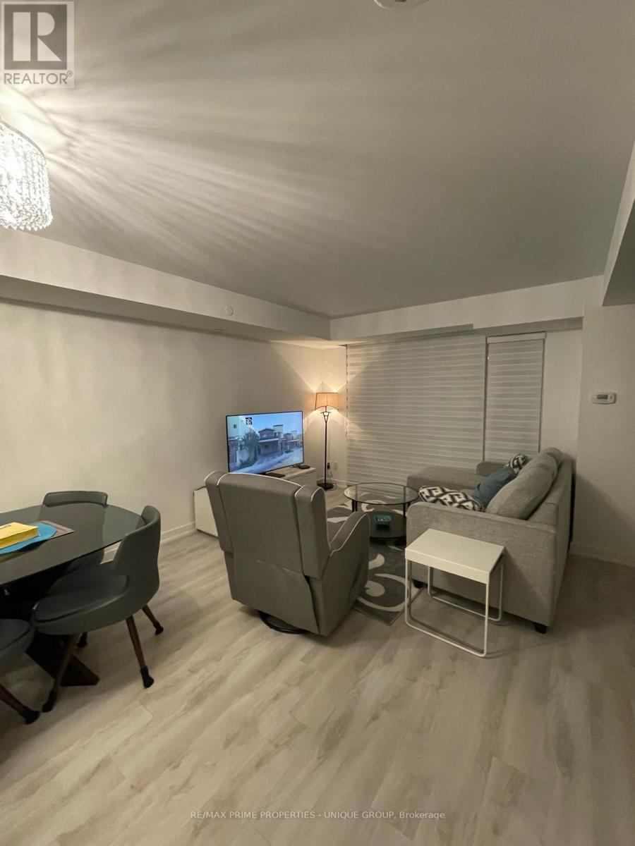 116 Varna Drive, Toronto, Ontario  M6H 0C8 - Photo 10 - C12987652