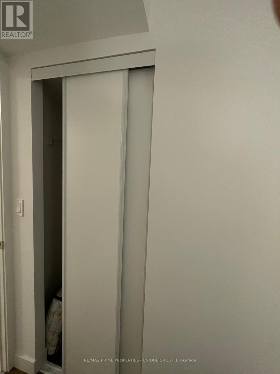 116 Varna Drive, Toronto, Ontario  M6H 0C8 - Photo 23 - C12987652