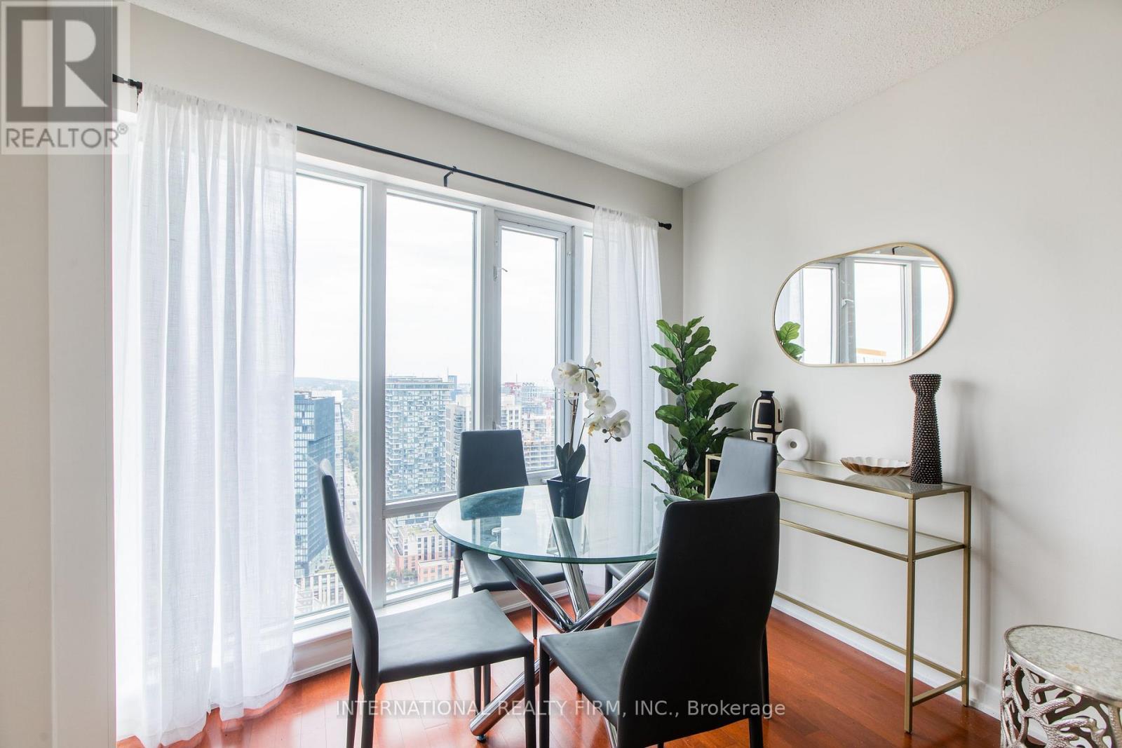 3303 - 210 Victoria Street, Toronto, Ontario  M5B 2R6 - Photo 4 - C12987690