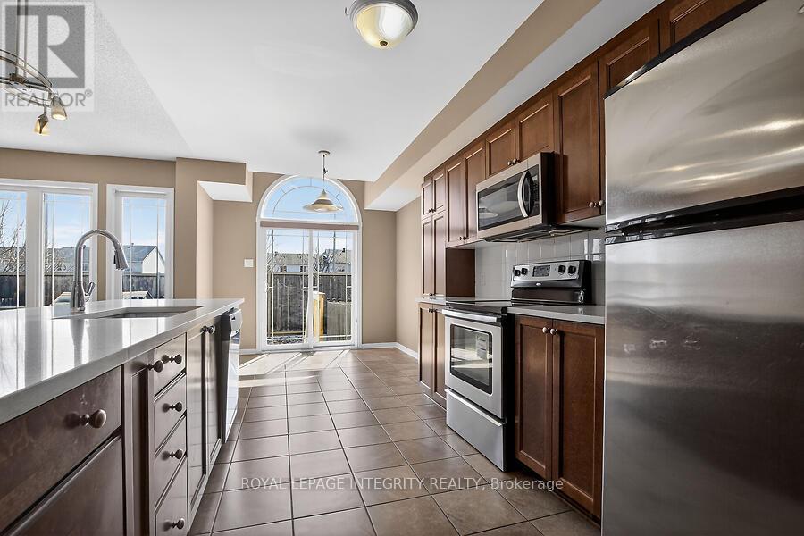 672 Pepperville Crescent E, Ottawa, Ontario  K2M 0E4 - Photo 10 - X12976904