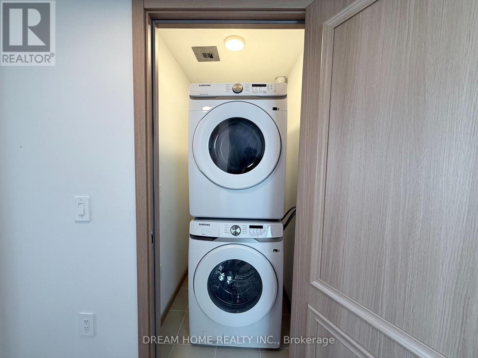 C1- 301 - 3423 Sheppard Avenue E, Toronto, Ontario  M1T 0C5 - Photo 4 - E12987680