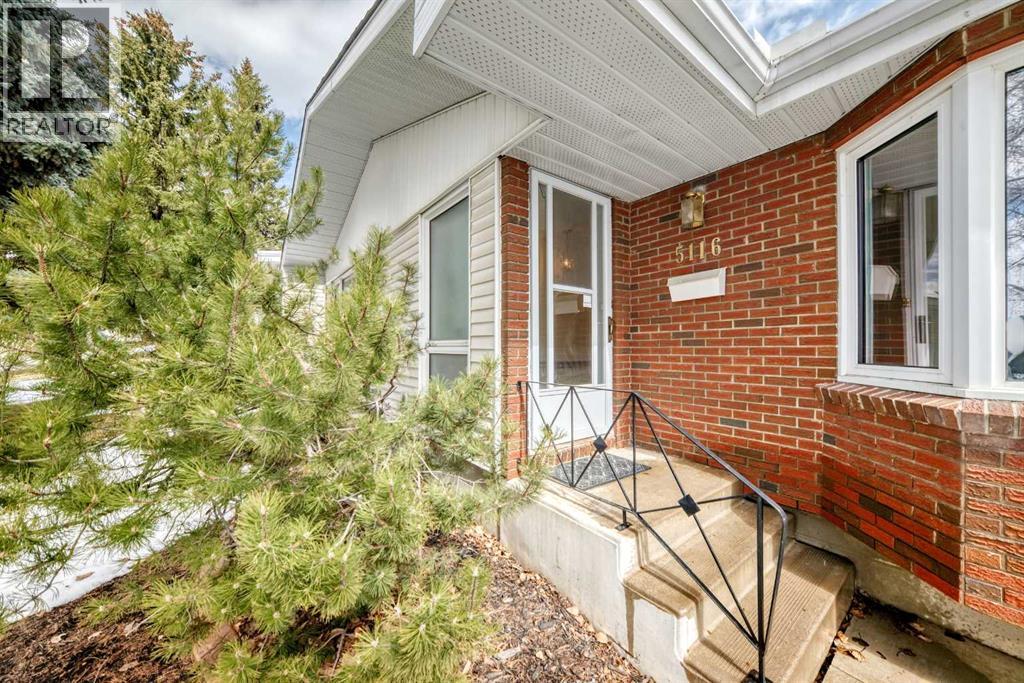 5116 33 Street NW, Calgary, Alberta  T2L 1V4 - Photo 2 - A2299365