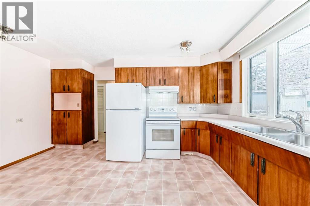 5116 33 Street NW, Calgary, Alberta  T2L 1V4 - Photo 13 - A2299365