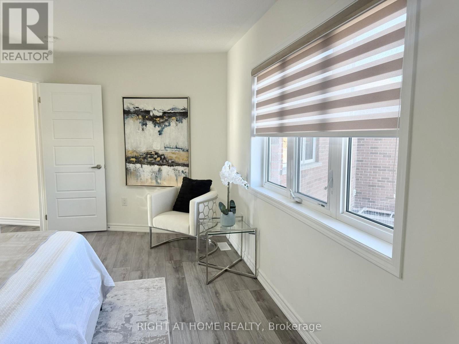 21 - 1222 Rose Way, Milton, Ontario  L9E 1P2 - Photo 26 - W12987392