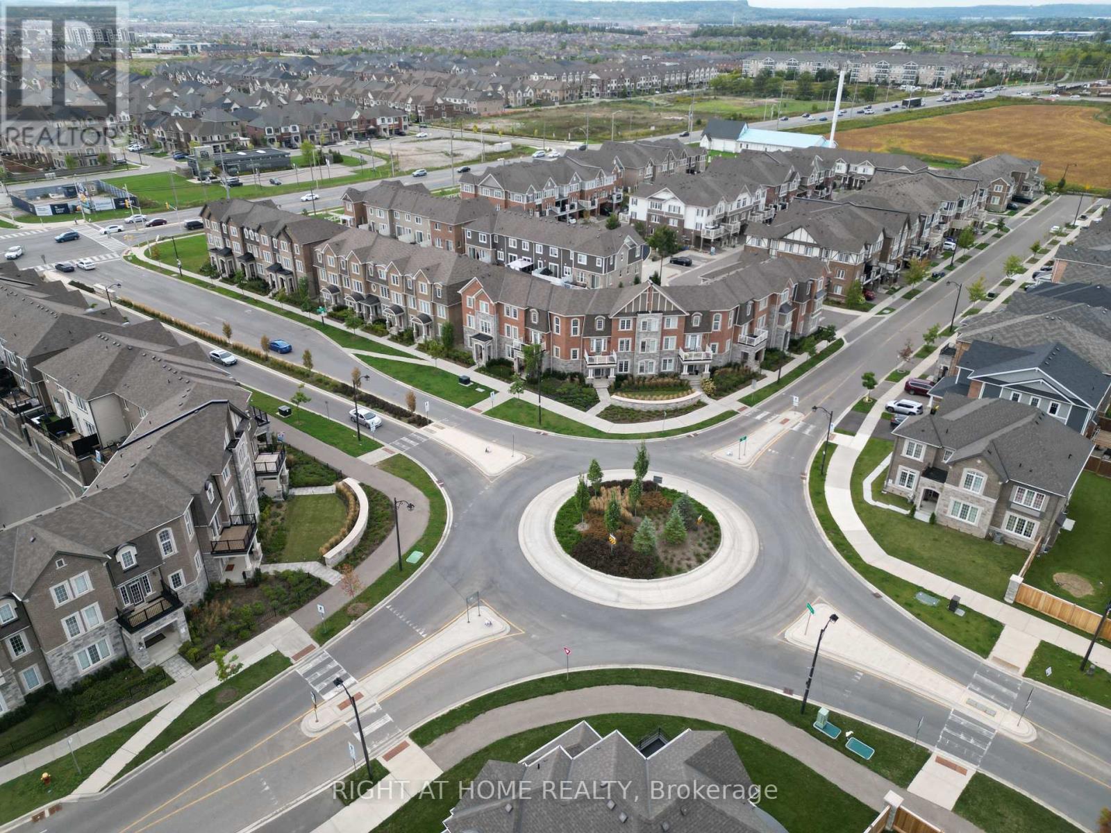 21 - 1222 Rose Way, Milton, Ontario  L9E 1P2 - Photo 49 - W12987392