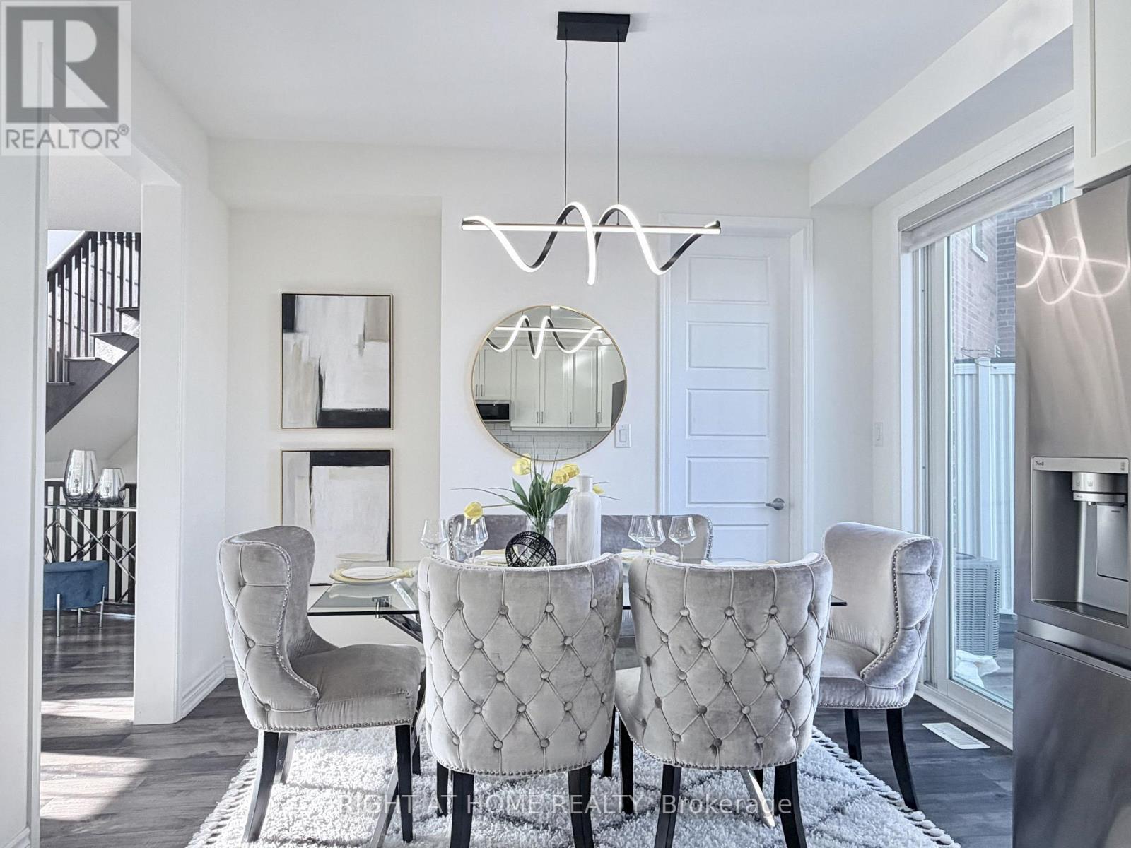 21 - 1222 Rose Way, Milton, Ontario  L9E 1P2 - Photo 8 - W12987392