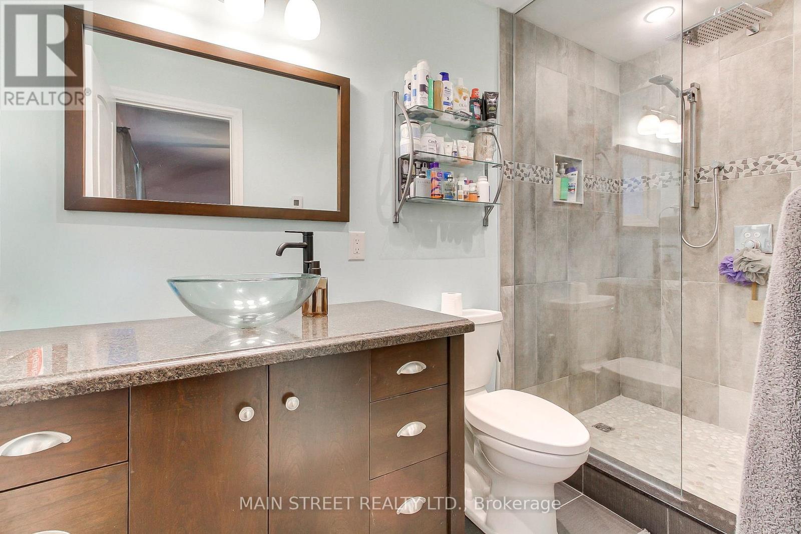 52 Maple Avenue, Georgina, Ontario  L0E 1R0 - Photo 18 - N12987684