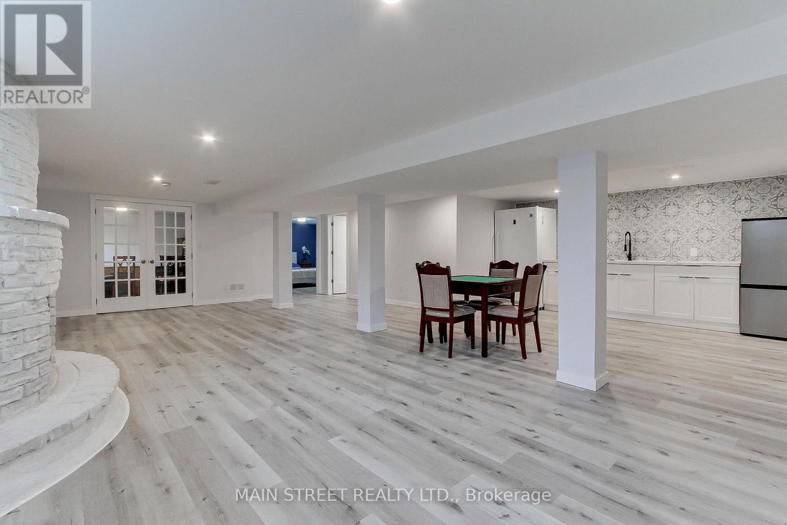 52 Maple Avenue, Georgina, Ontario  L0E 1R0 - Photo 25 - N12987684