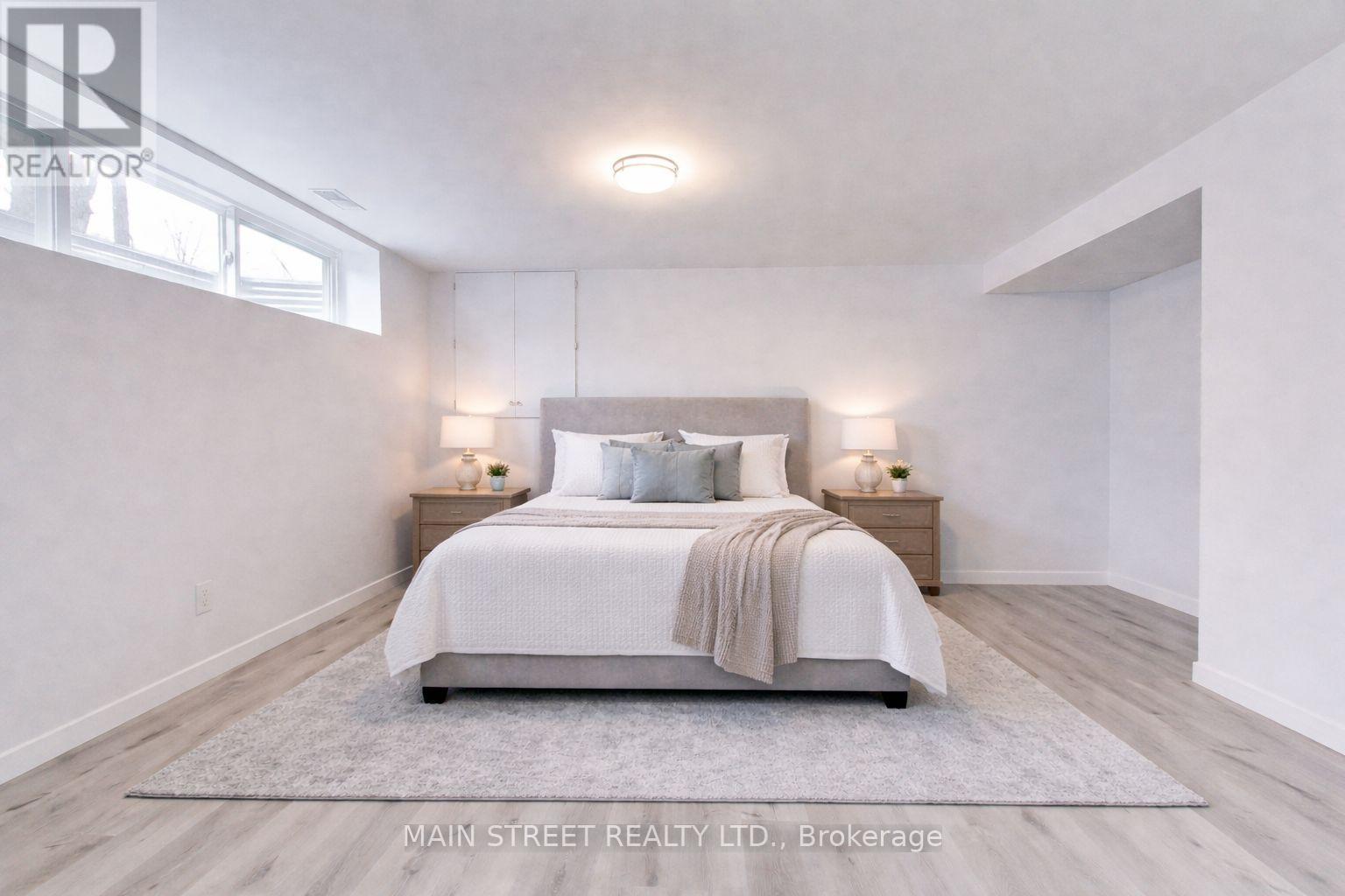 52 Maple Avenue, Georgina, Ontario  L0E 1R0 - Photo 28 - N12987684