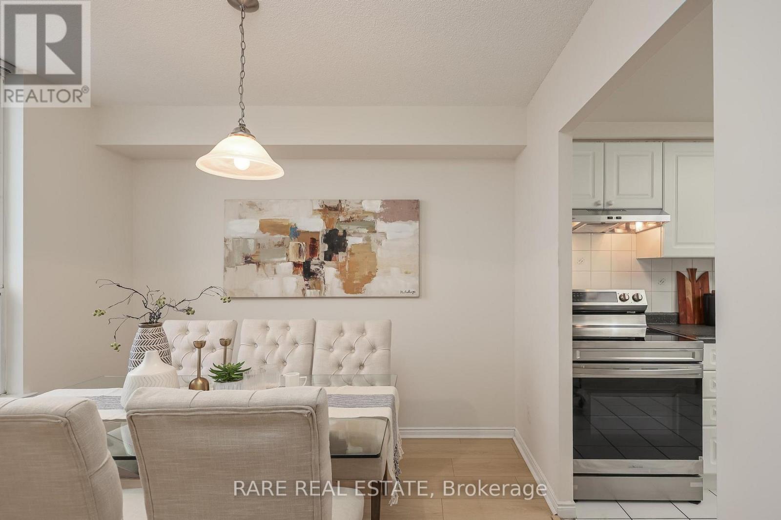 812 - 135 Hillcrest Avenue, Mississauga, Ontario  L5B 4B1 - Photo 18 - W12987666