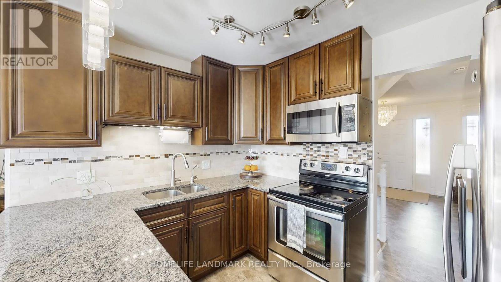 330 Guelph Avenue, Cambridge, Ontario  N3C 2V3 - Photo 17 - X12987658