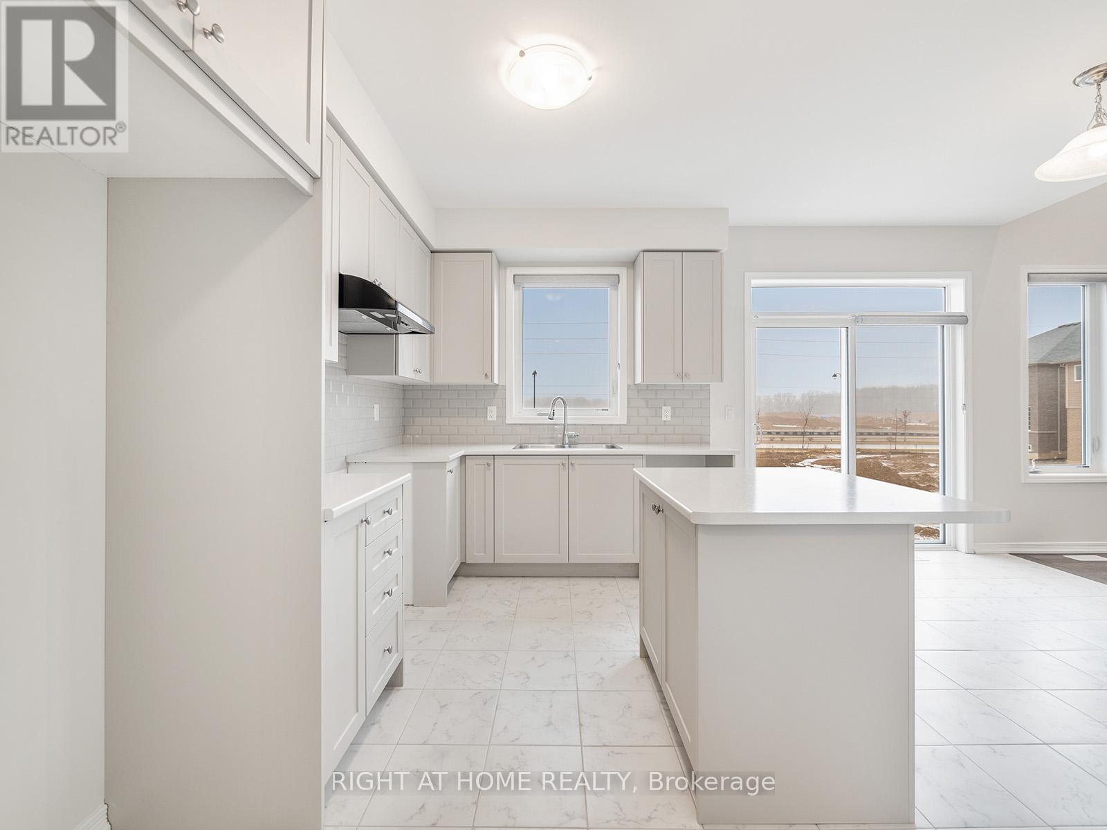 139 Munro Circle, Brantford, Ontario  N3T 5L5 - Photo 10 - X12987678