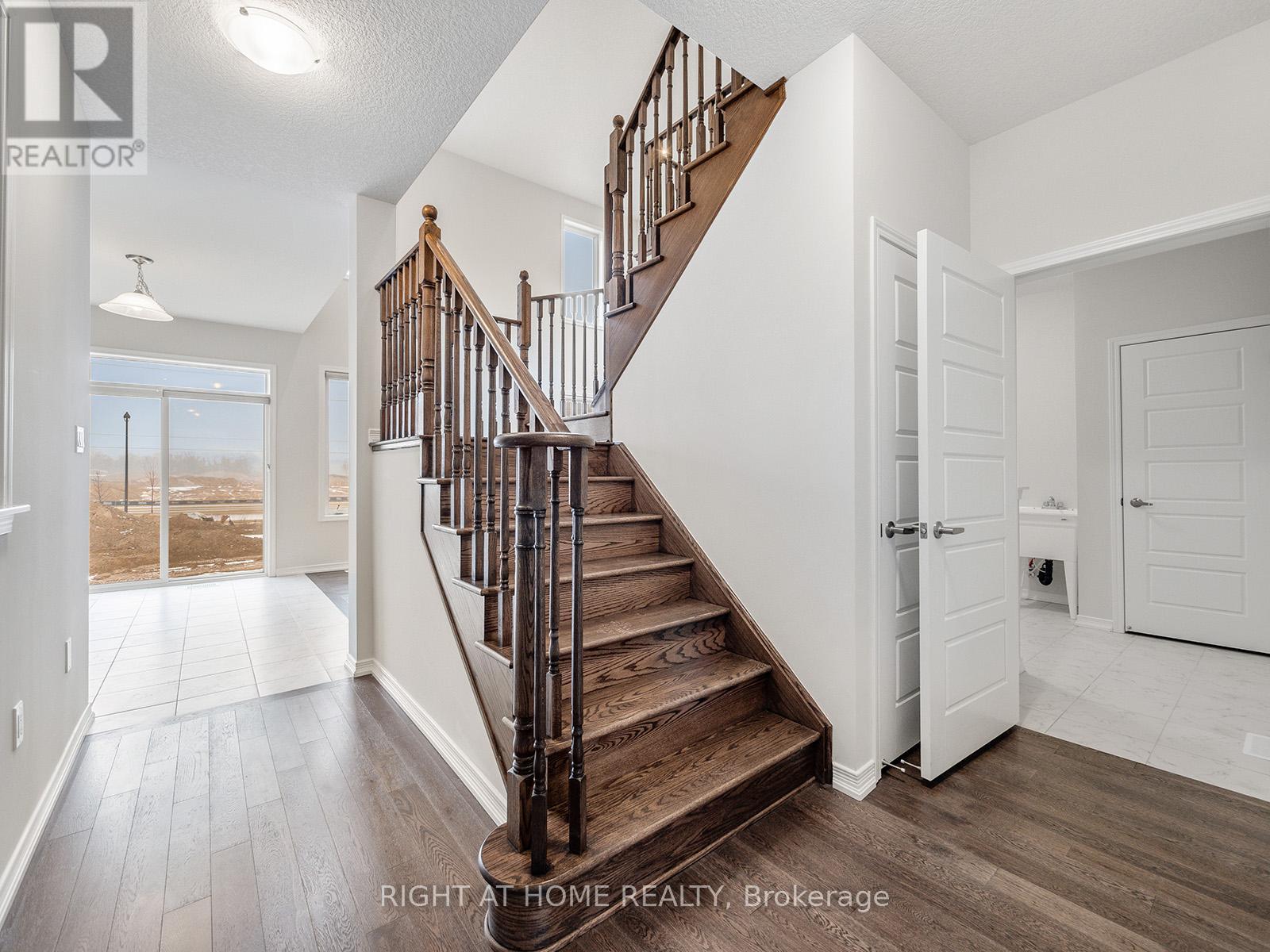 139 Munro Circle, Brantford, Ontario  N3T 5L5 - Photo 18 - X12987678