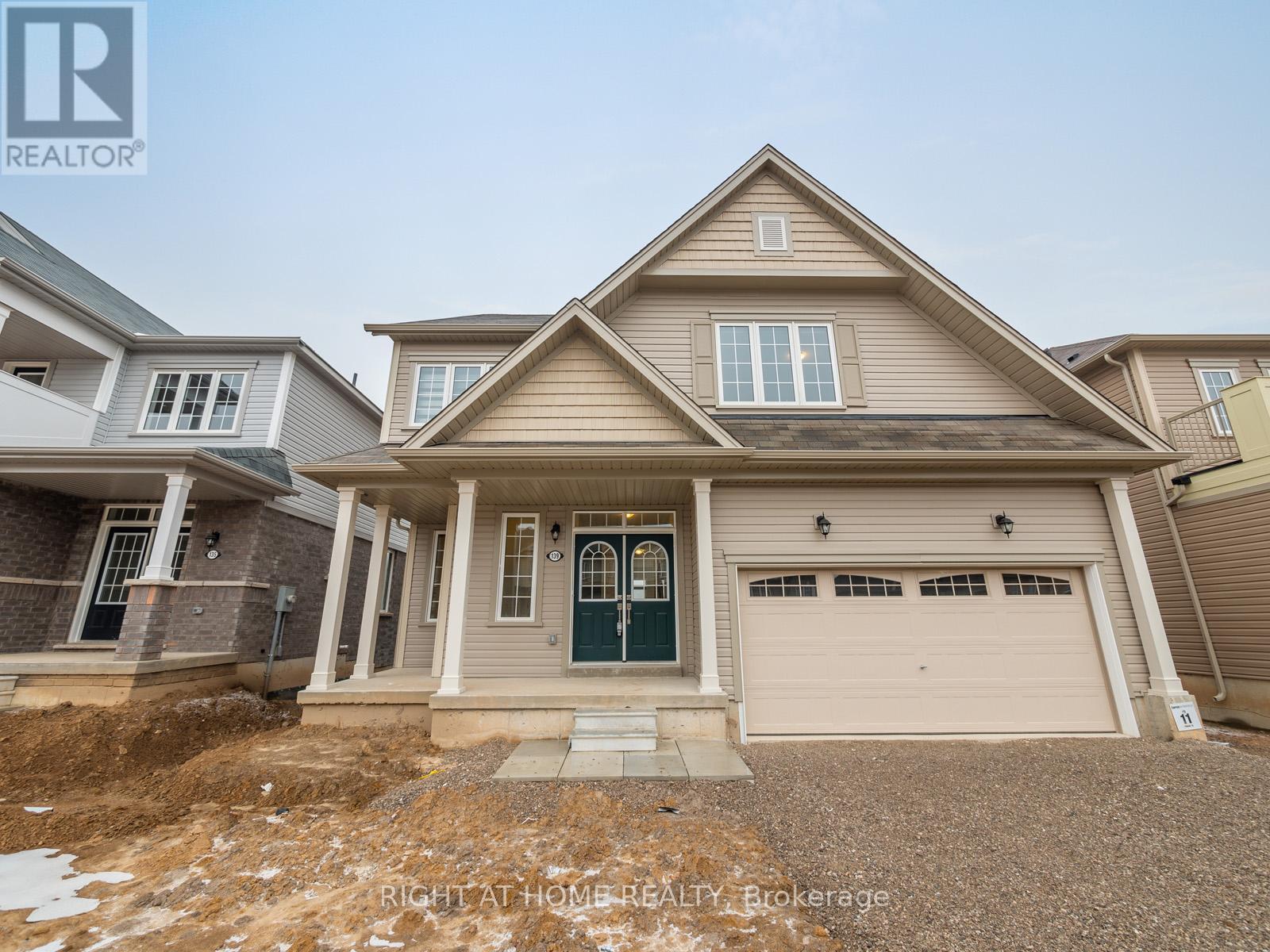 139 Munro Circle, Brantford, Ontario  N3T 5L5 - Photo 2 - X12987678