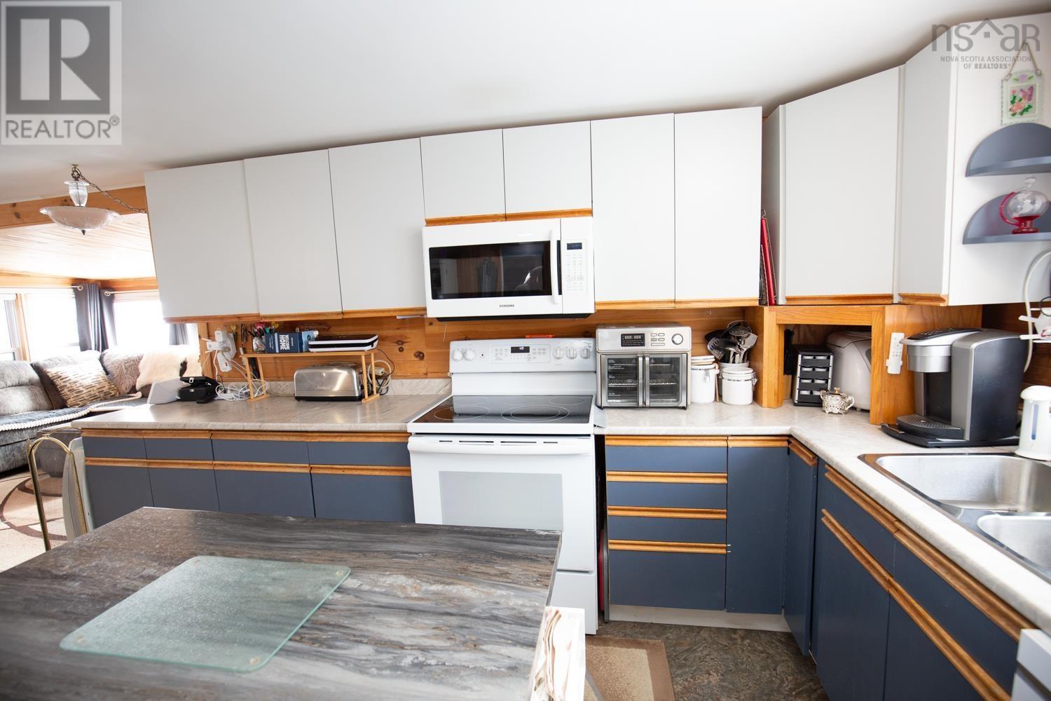 402 Smith Point Road, Fox Harbour, Nova Scotia  B0K 1Y0 - Photo 11 - 202602503