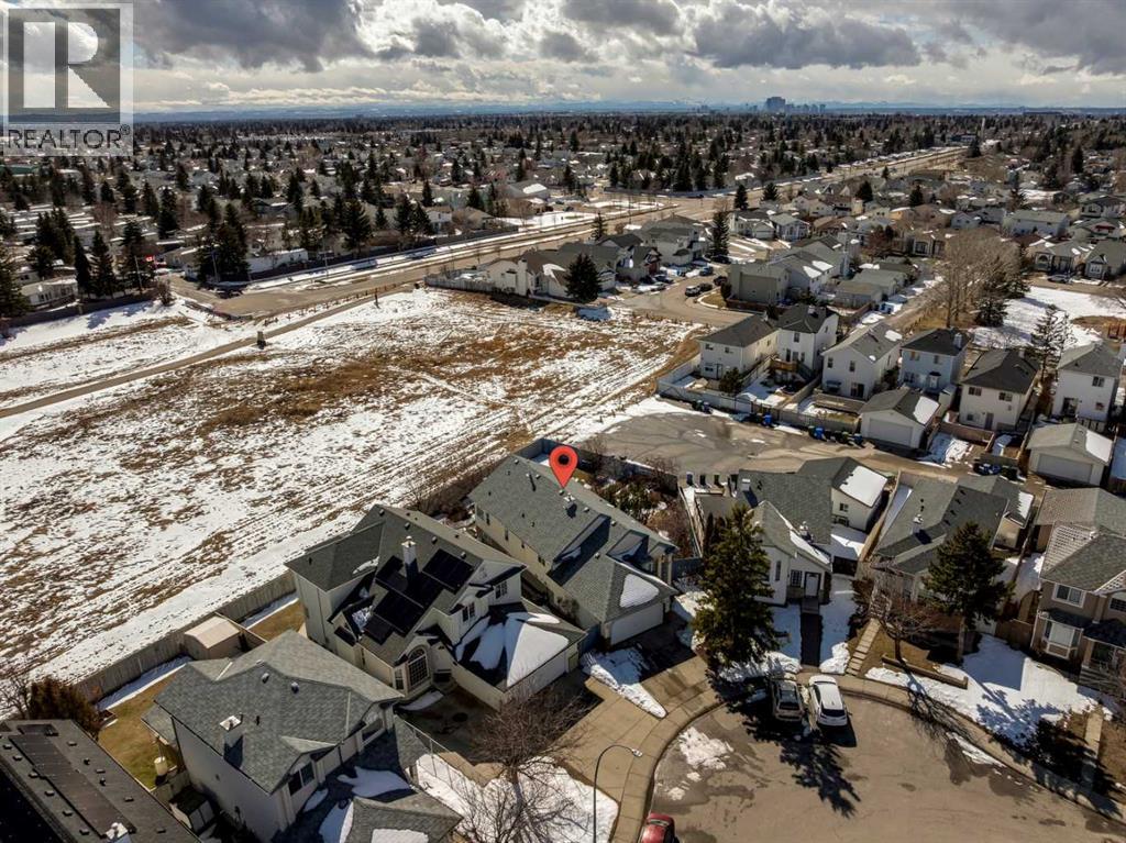 70 Anaheim Green Ne, Calgary, Alberta  T1Y 7A6 - Photo 2 - A2258872