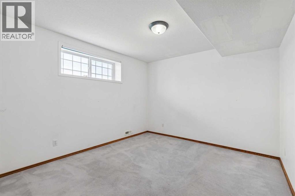 70 Anaheim Green Ne, Calgary, Alberta  T1Y 7A6 - Photo 25 - A2258872