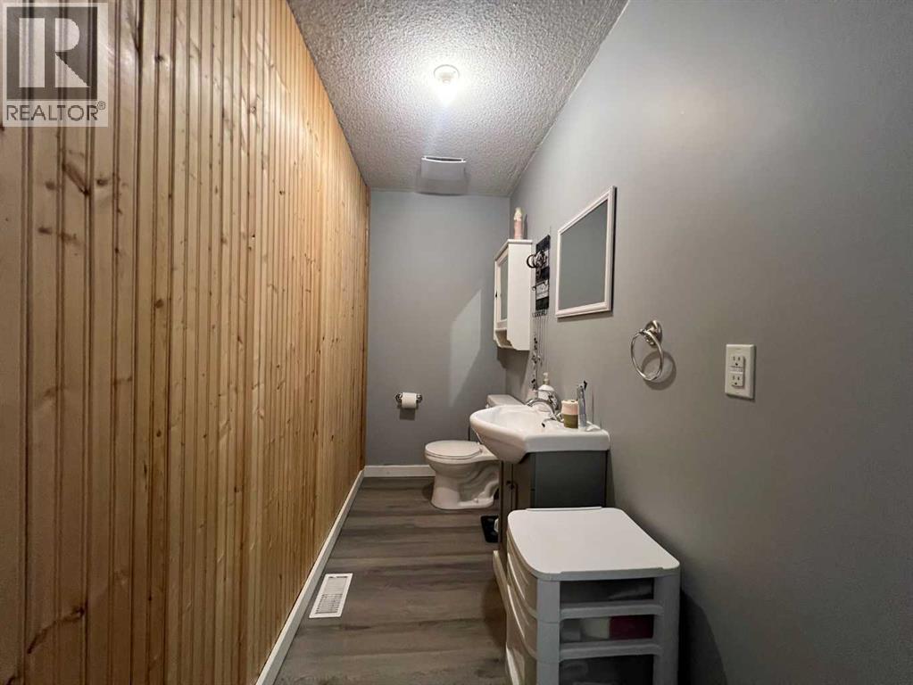 4024 6 Avenue, Edson, Alberta  T7E 1A3 - Photo 33 - A2297962