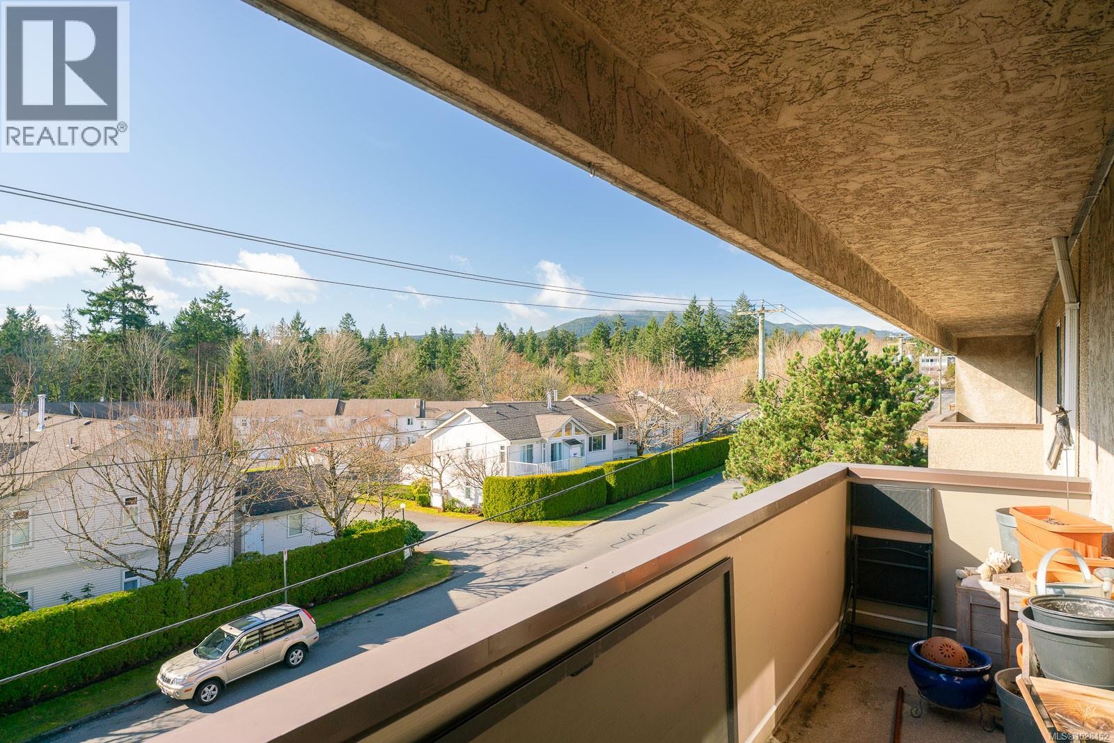 303 550 Bradley St, Nanaimo, British Columbia