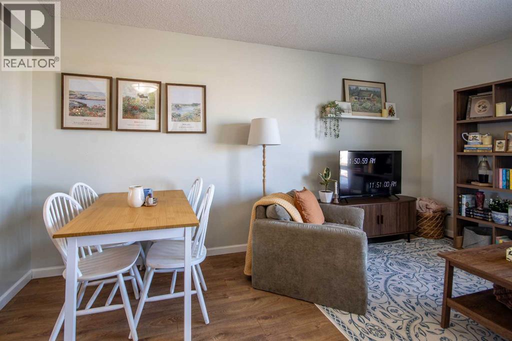 203 Clover Way, Carstairs, Alberta  T0M 0N0 - Photo 8 - A2292899