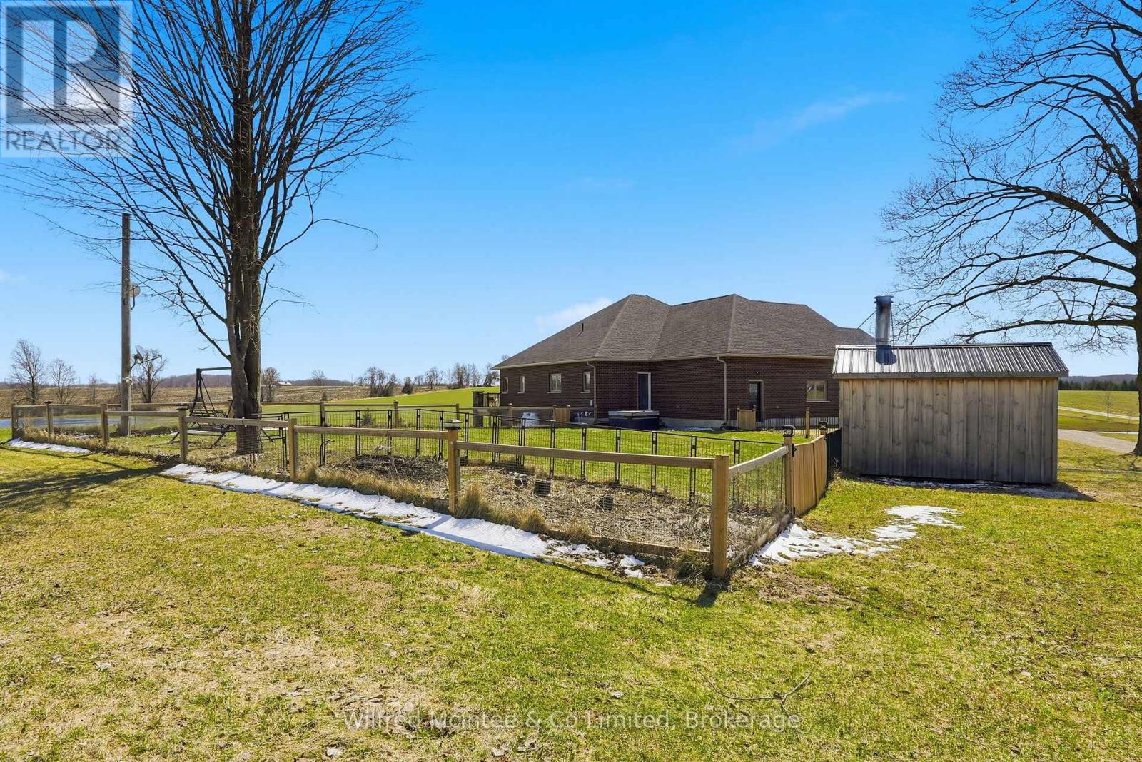 1054 4 Concession E, Brockton, Ontario  N0G 1V0 - Photo 17 - X12987548