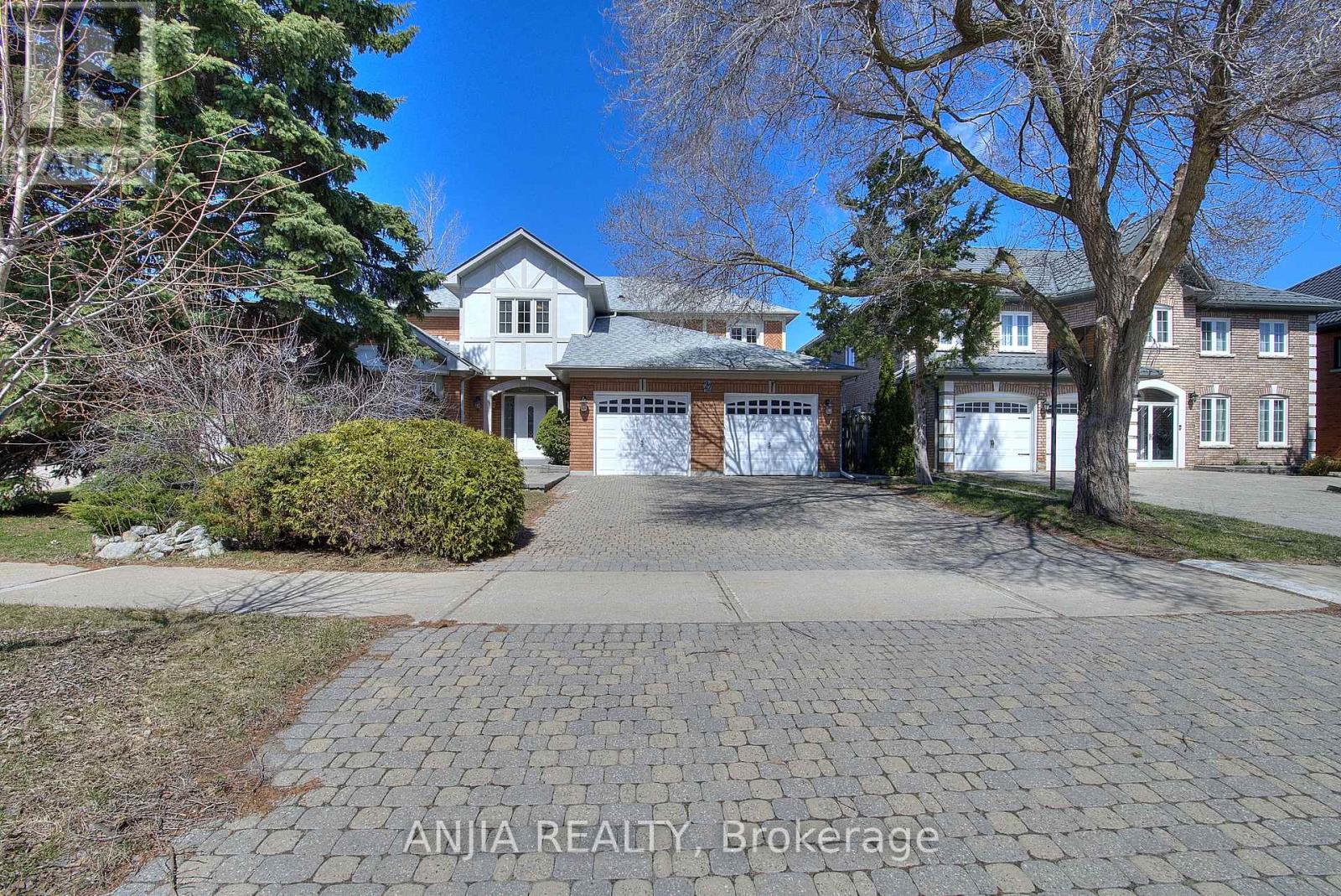 22 Chiltern Hill, Richmond Hill, Ontario  L4B 3B8 - Photo 16 - N12986632