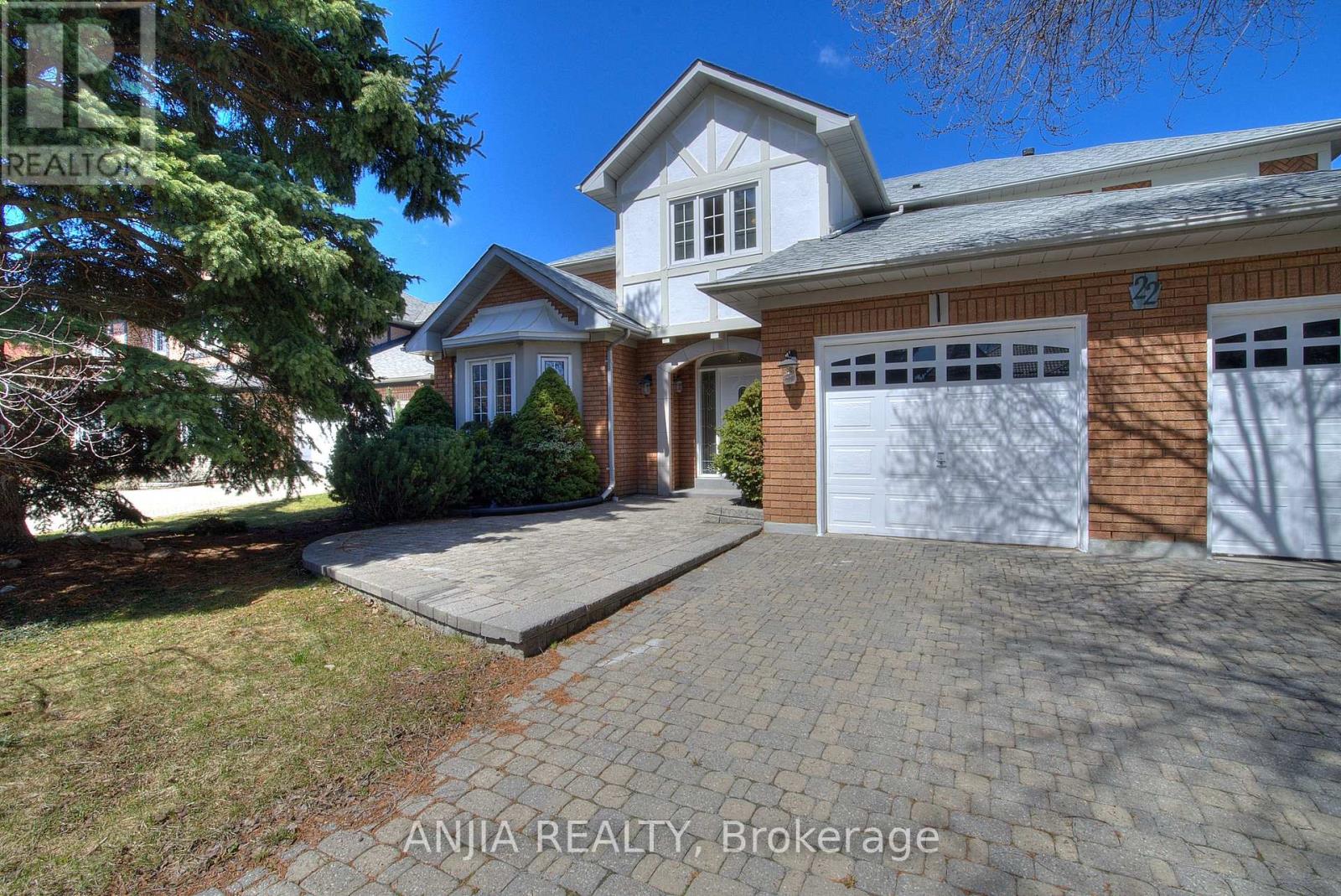 22 Chiltern Hill, Richmond Hill, Ontario  L4B 3B8 - Photo 19 - N12986632