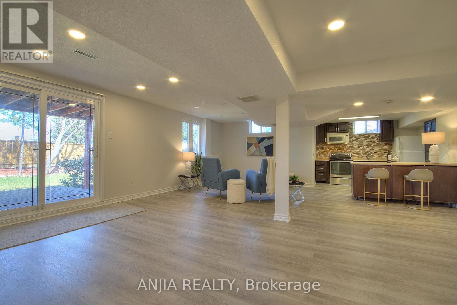 22 Chiltern Hill, Richmond Hill, Ontario  L4B 3B8 - Photo 27 - N12986632