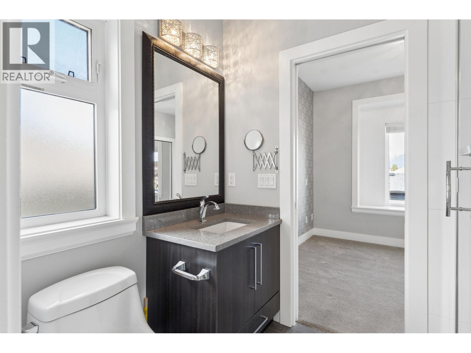 3233 Grant Street, Vancouver, British Columbia  V5K 3J1 - Photo 22 - R3102908