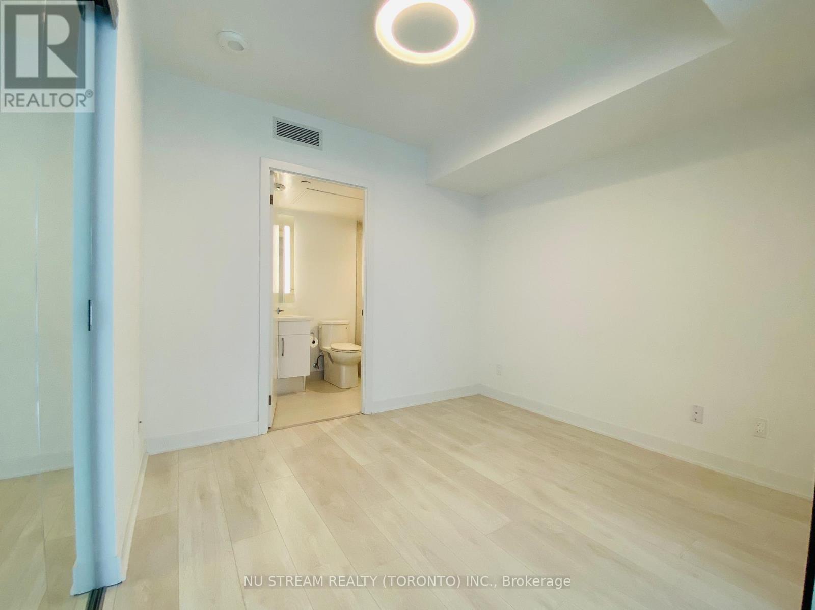 1007 - 188 Cumberland Street, Toronto, Ontario  M5R 0B6 - Photo 10 - C12987700