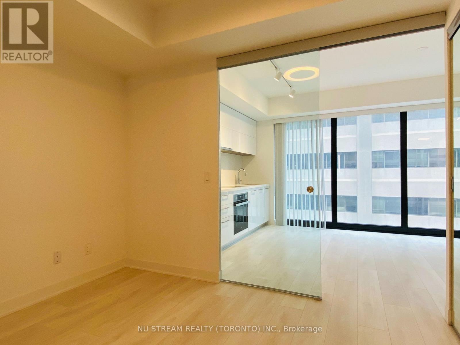 1007 - 188 Cumberland Street, Toronto, Ontario  M5R 0B6 - Photo 12 - C12987700