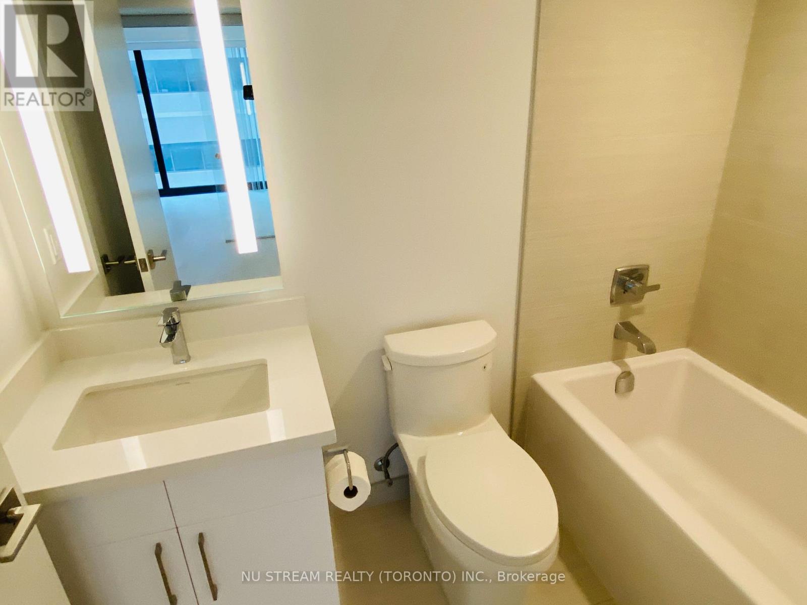 1007 - 188 Cumberland Street, Toronto, Ontario  M5R 0B6 - Photo 13 - C12987700