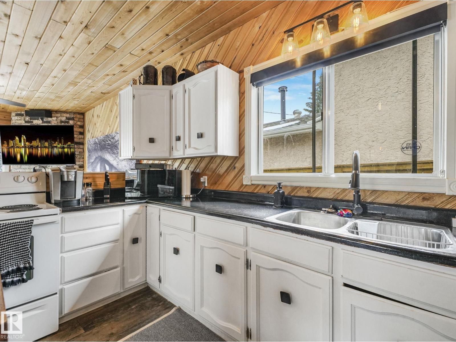 213 Crystal Springs Dr, Rural Wetaskiwin County, Alberta  T0C 2V0 - Photo 10 - E4481021