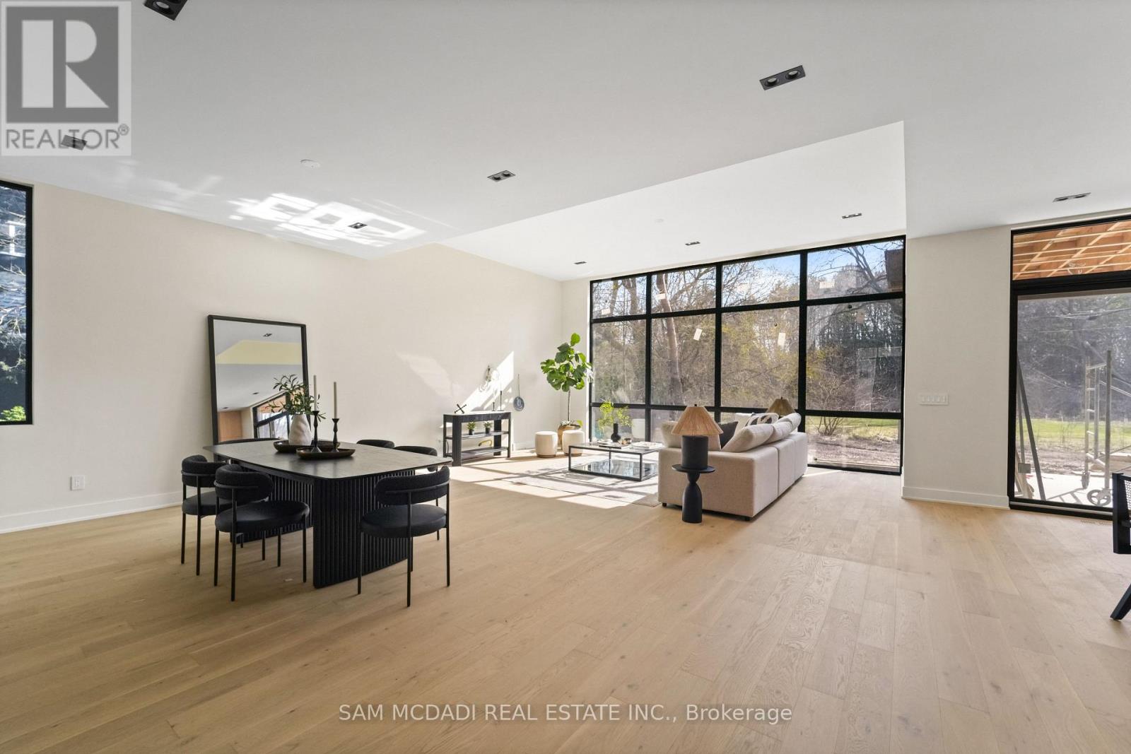 362 Meadow Wood Lane, Mississauga, Ontario  L5J 2S9 - Photo 7 - W12987704