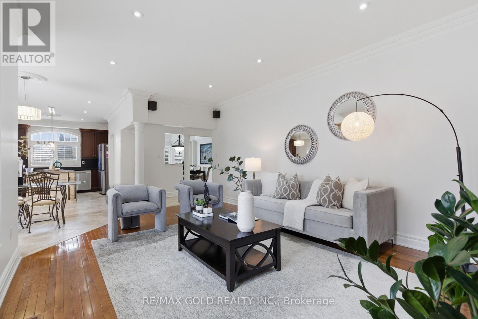 2 Calderstone Road, Brampton, Ontario  L6P 2A4 - Photo 17 - W12980560