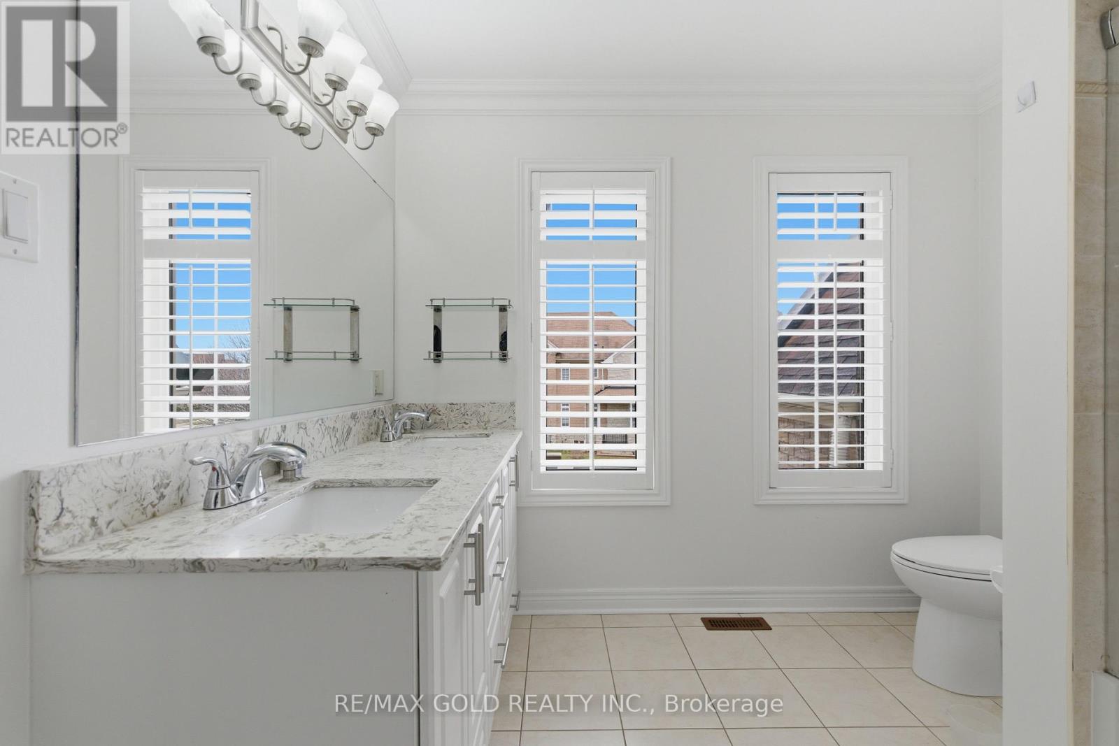 2 Calderstone Road, Brampton, Ontario  L6P 2A4 - Photo 28 - W12980560