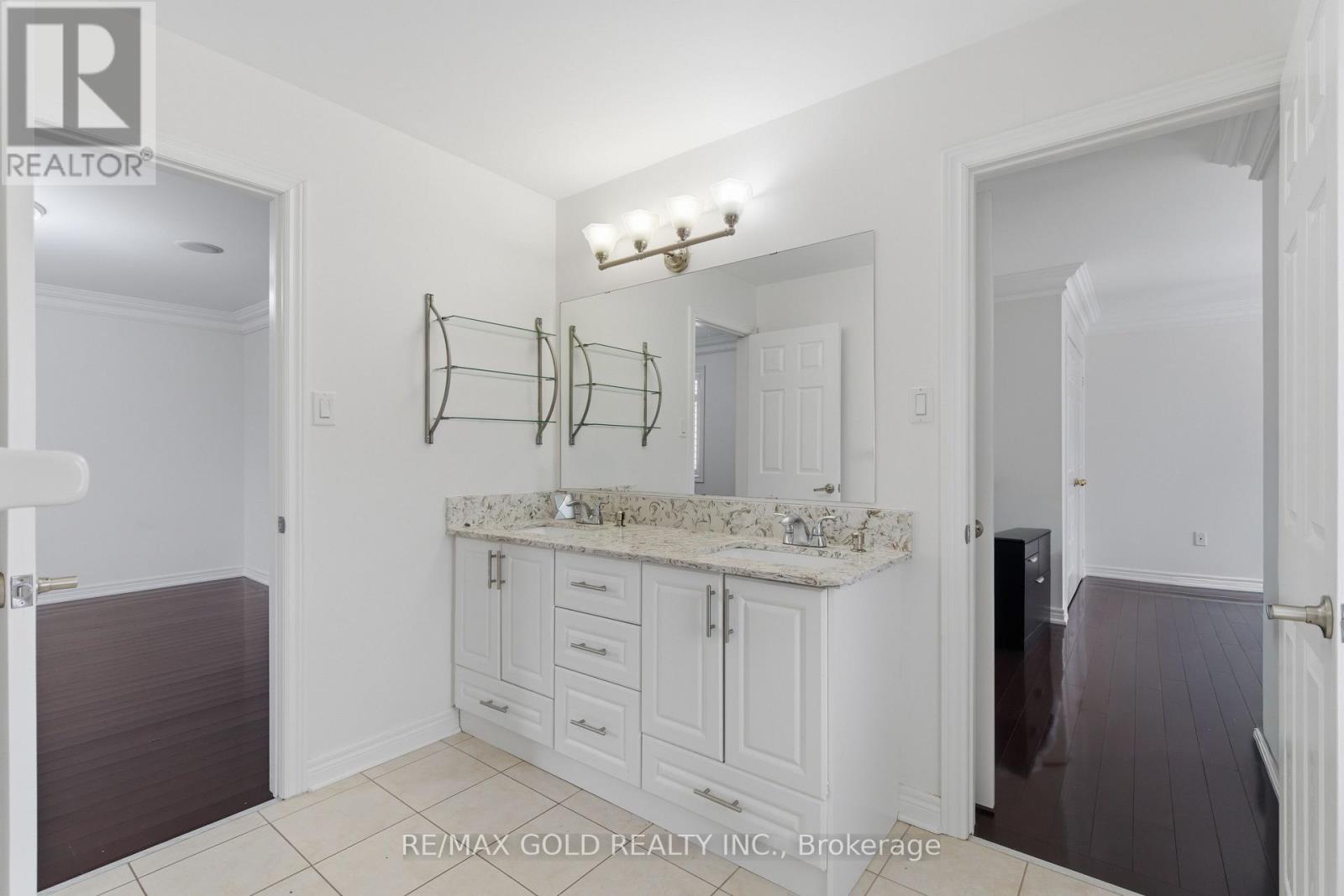 2 Calderstone Road, Brampton, Ontario  L6P 2A4 - Photo 31 - W12980560