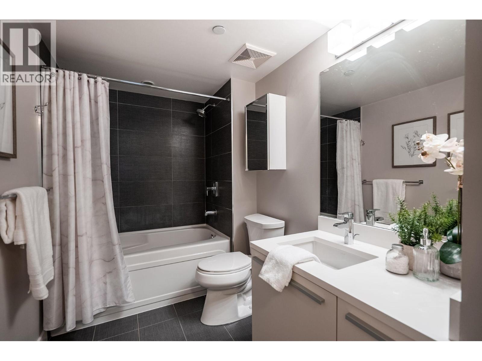 202 1323 Homer Street, Vancouver, British Columbia  V6B 5T1 - Photo 25 - R3084426