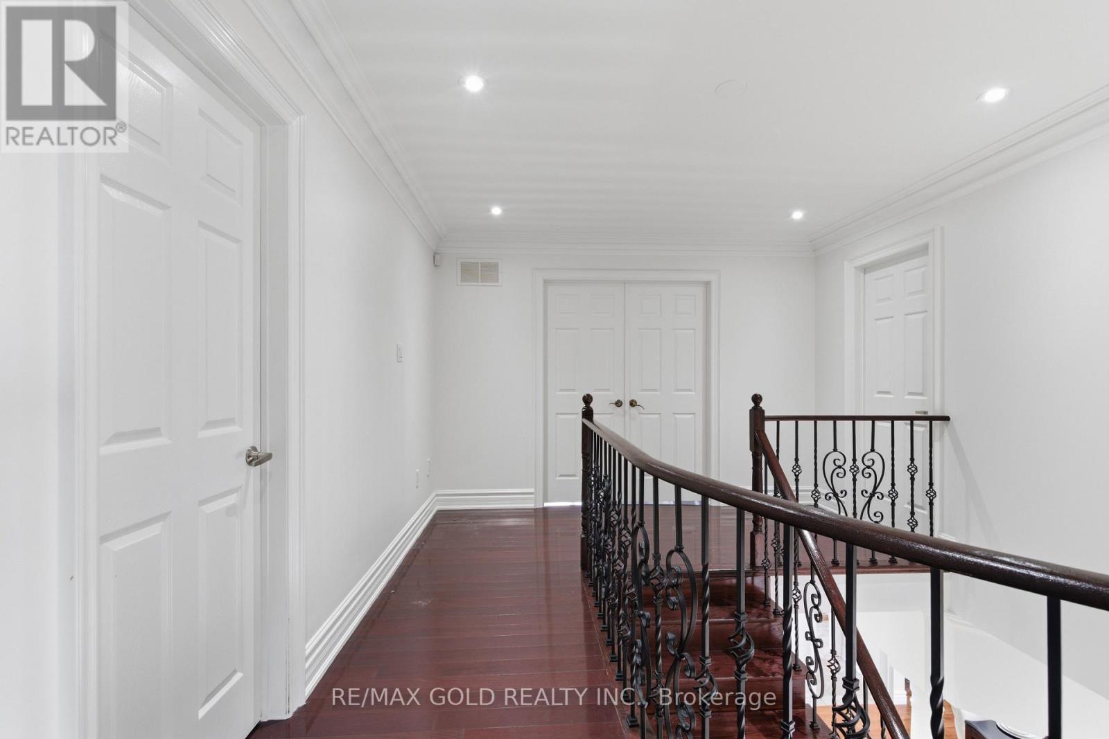 2 Calderstone Road, Brampton, Ontario  L6P 2A4 - Photo 21 - W12980560