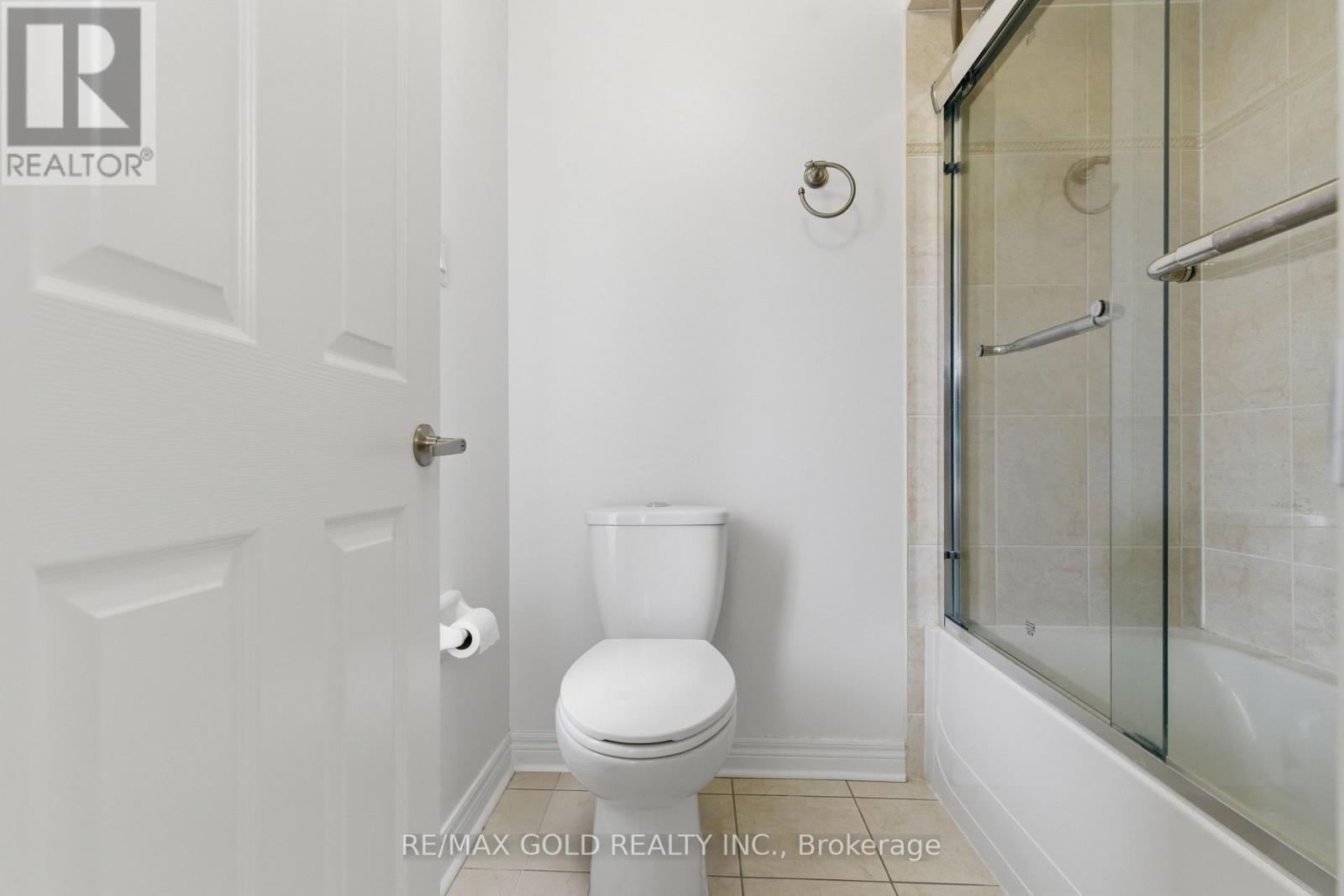 2 Calderstone Road, Brampton, Ontario  L6P 2A4 - Photo 32 - W12980560