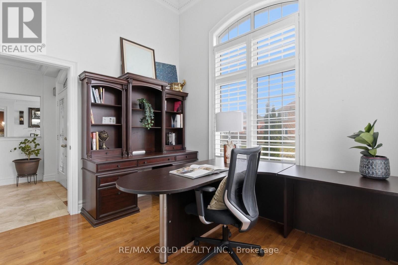 2 Calderstone Road, Brampton, Ontario  L6P 2A4 - Photo 8 - W12980560